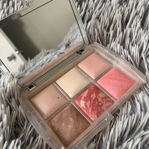 Hourglass ambient